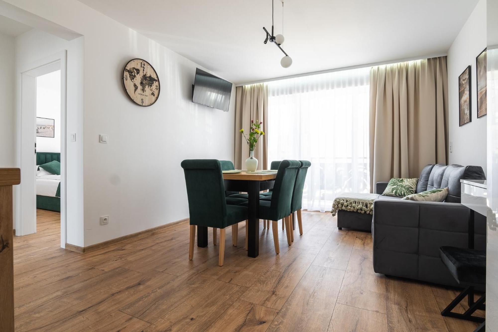 Solek Apartamenty I Pokoje Goscinne Mielno  Exterior photo